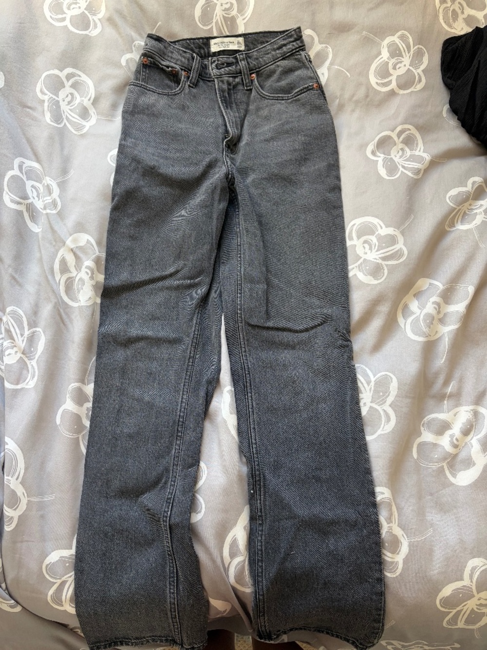 Abercrombie and Fitch 90's Ultra High Rise Jeans - size 23